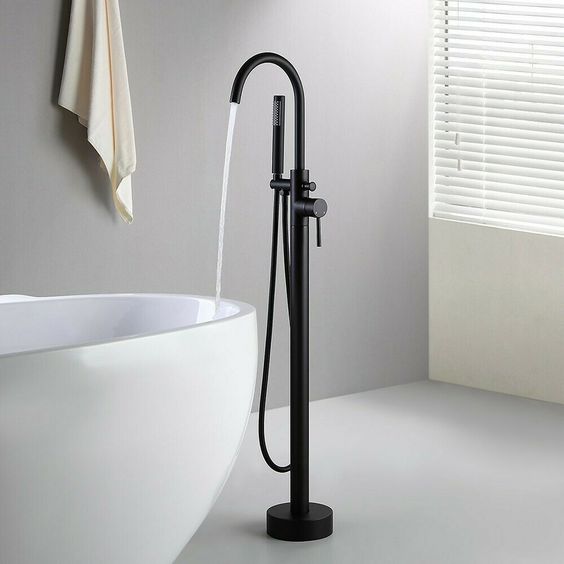 Bath taps & mixers in Birmingham featuring stylish designs for enhanced bathroom functionality.